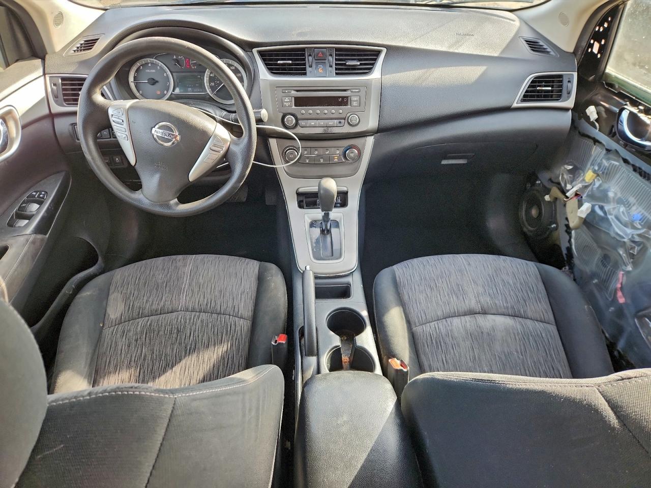 2014 NISSAN SENTRA S photo 8
