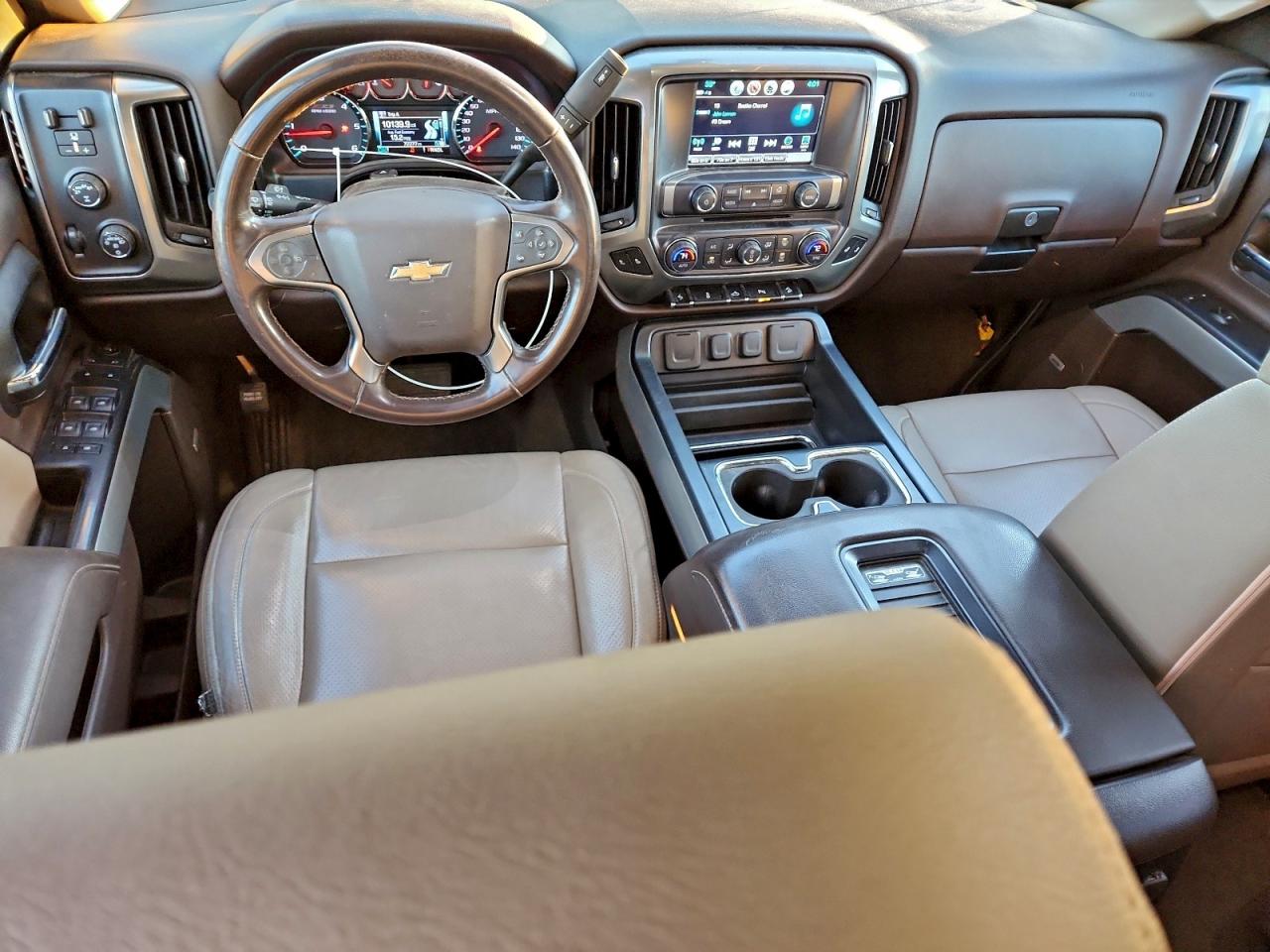 2018 CHEVROLET SILVERADO K1500 LT photo 8