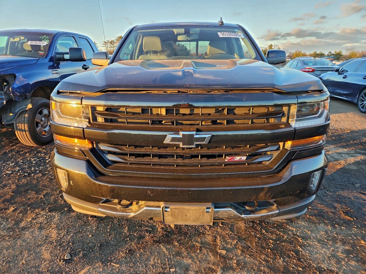 2018 CHEVROLET SILVERADO K1500 LT photo 5