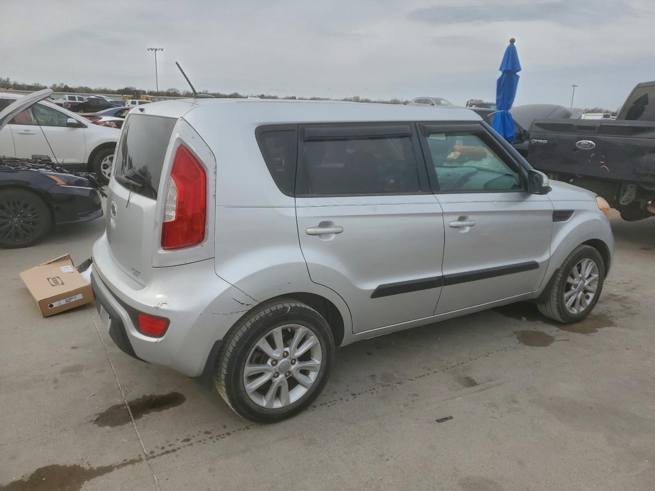2012 KIA SOUL + photo 3