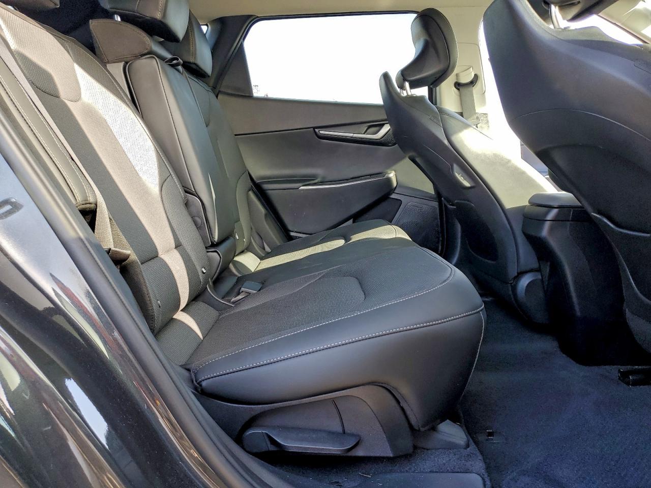 2024 KIA EV6 LIGHT photo 10