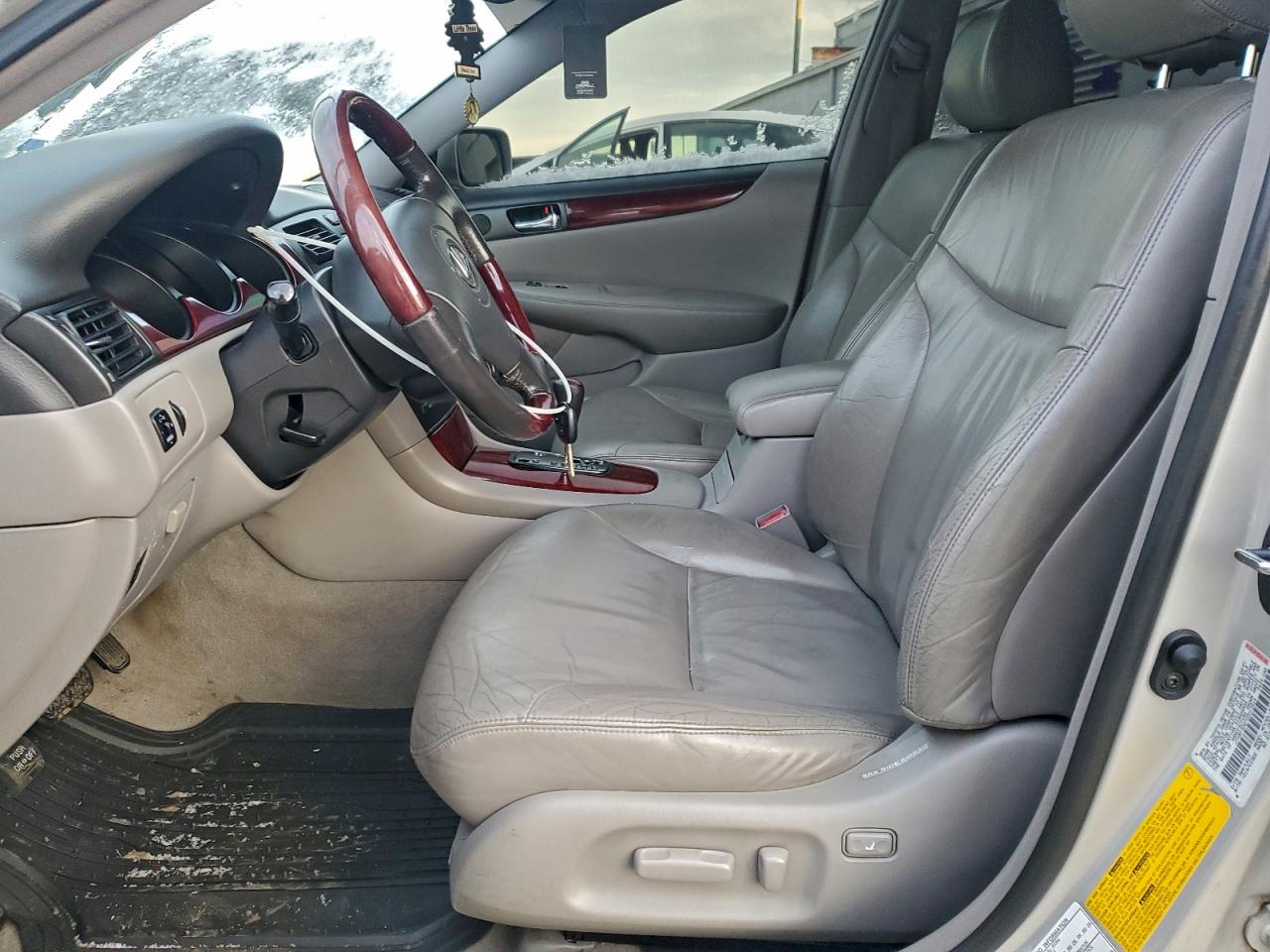 2002 LEXUS ES 300 photo 7