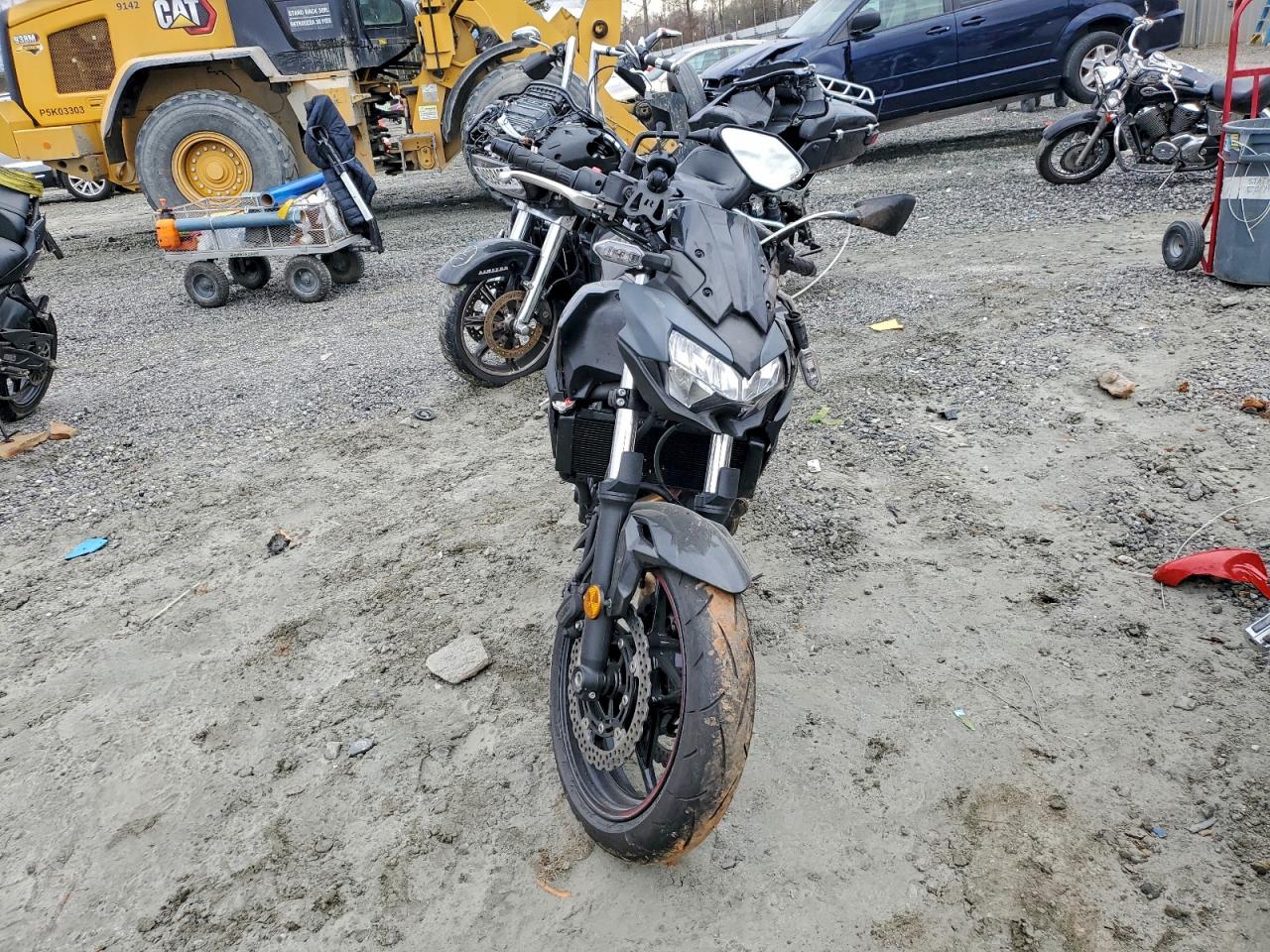 2025 KAWASAKI ER650 P photo 2