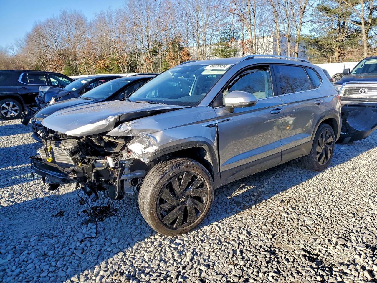 2024 VOLKSWAGEN TAOS