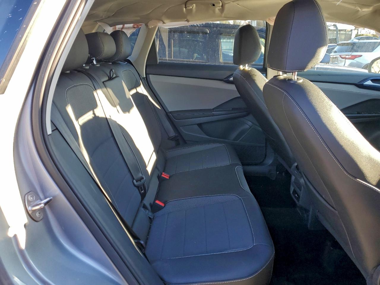2024 VOLKSWAGEN TAOS SE photo 11