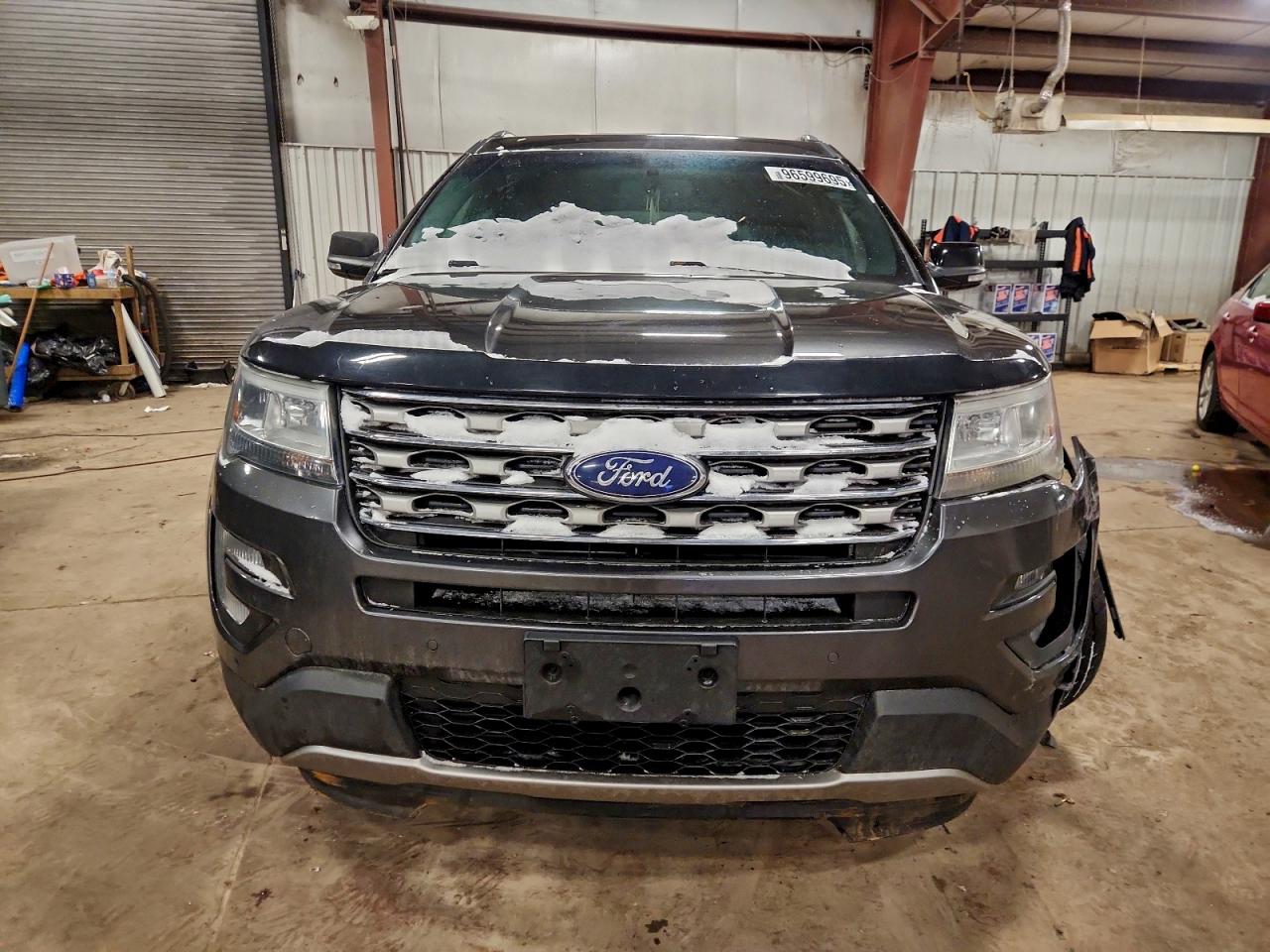 2016 FORD EXPLORER XLT photo 5