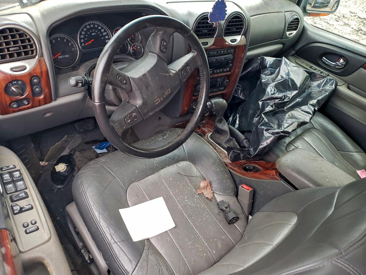 2002 GMC ENVOY photo 8