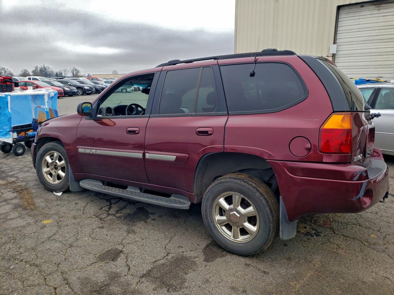 2002 GMC ENVOY photo 2