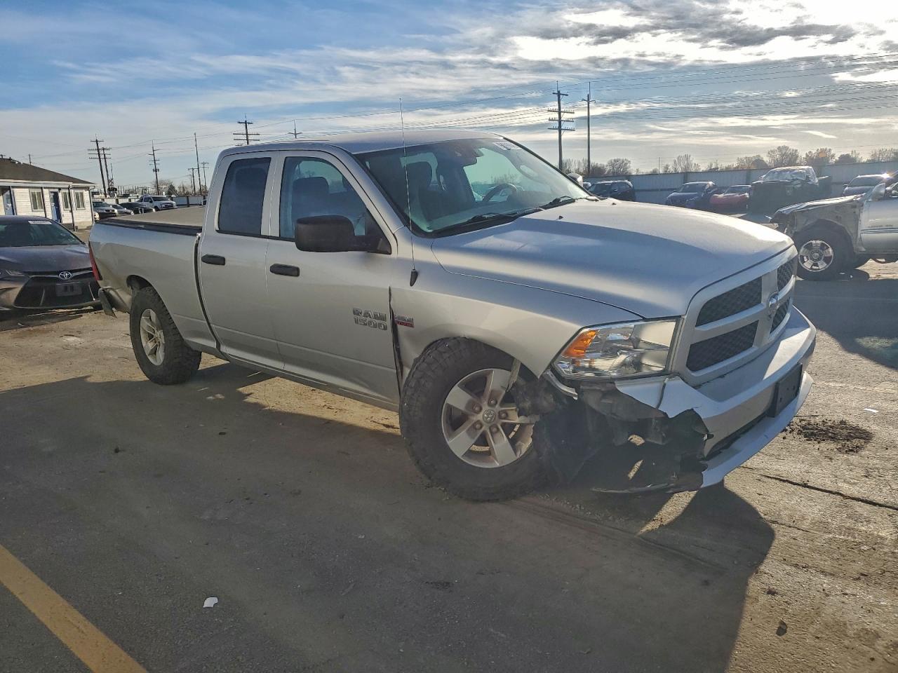 2017 RAM 1500 ST photo 4