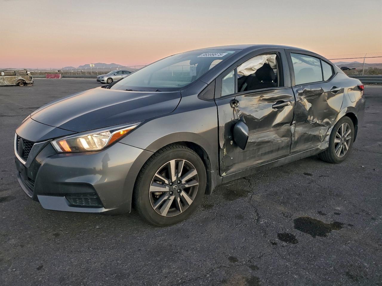 2019 NISSAN VERSA SV — SIDE damage — photo 1