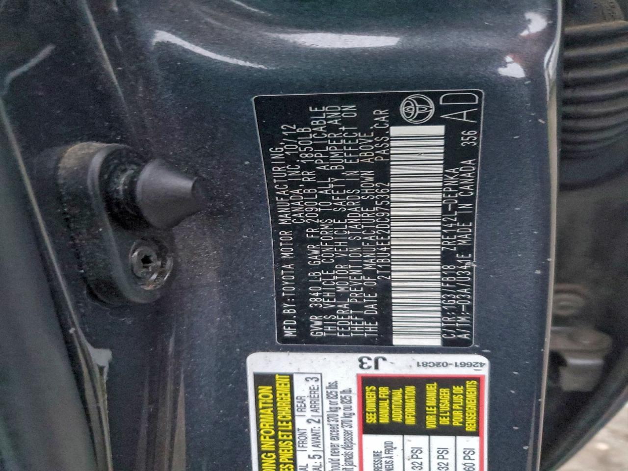 2013 TOYOTA COROLLA BASE photo 12