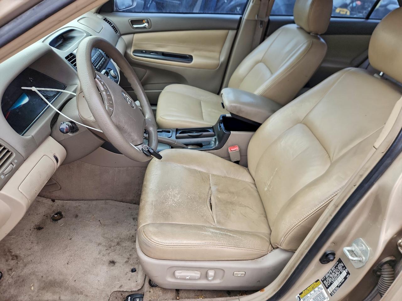 2006 TOYOTA CAMRY LE photo 7