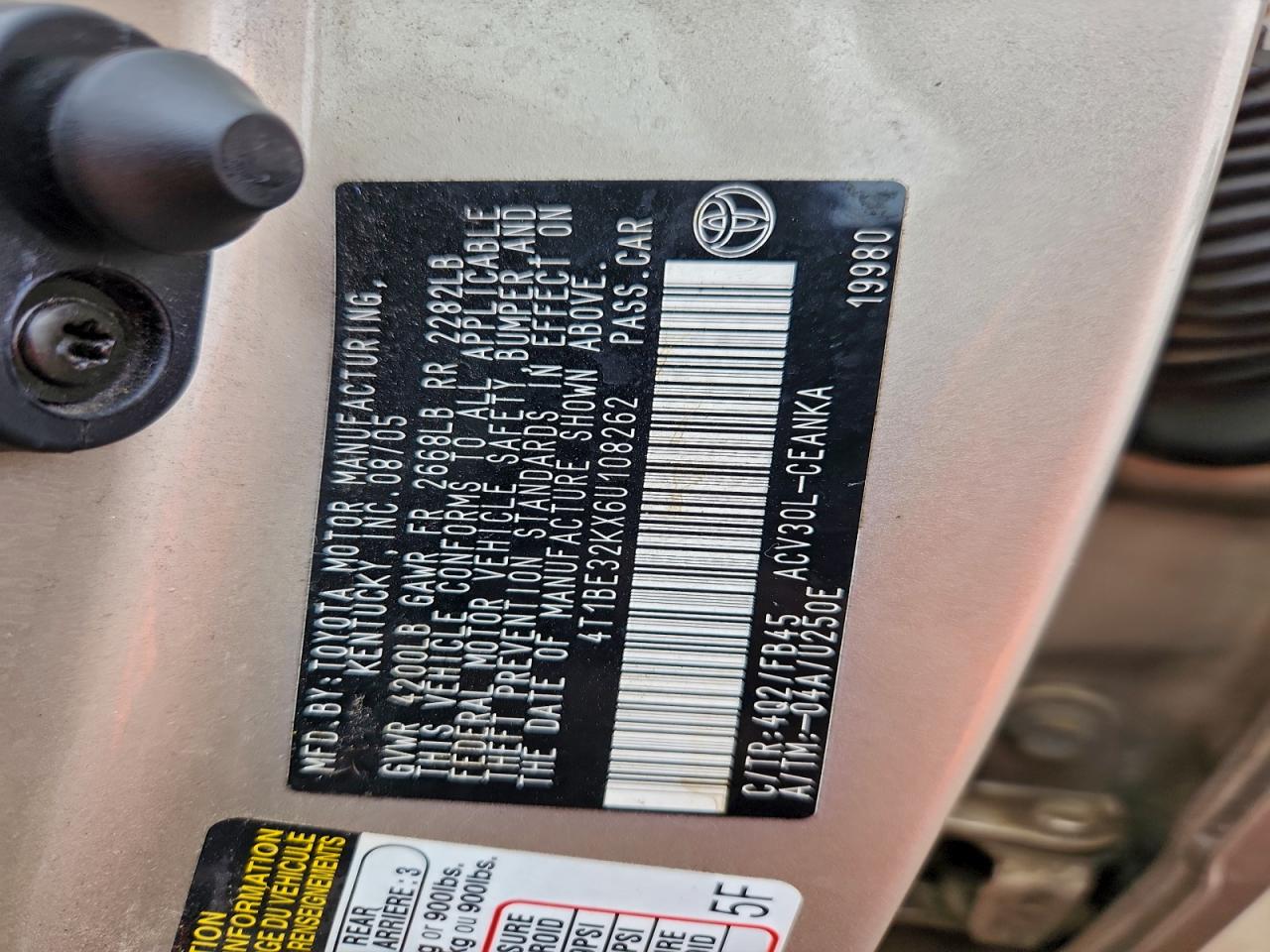 2006 TOYOTA CAMRY LE photo 12