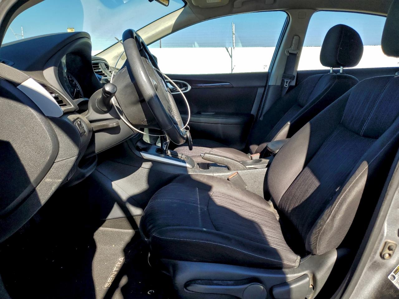 2017 NISSAN SENTRA S photo 7