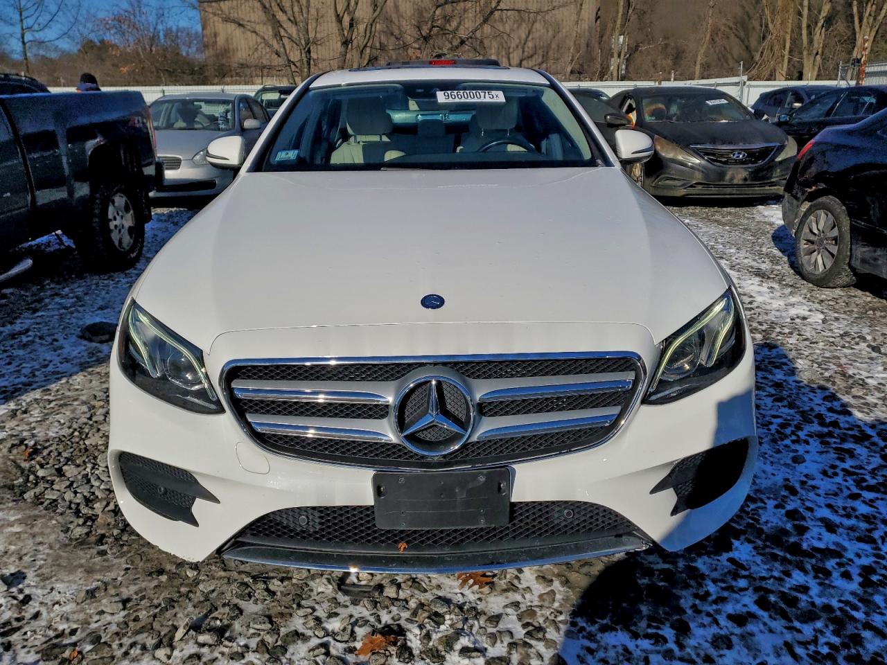 2017 MERCEDES-BENZ E 300 photo 5