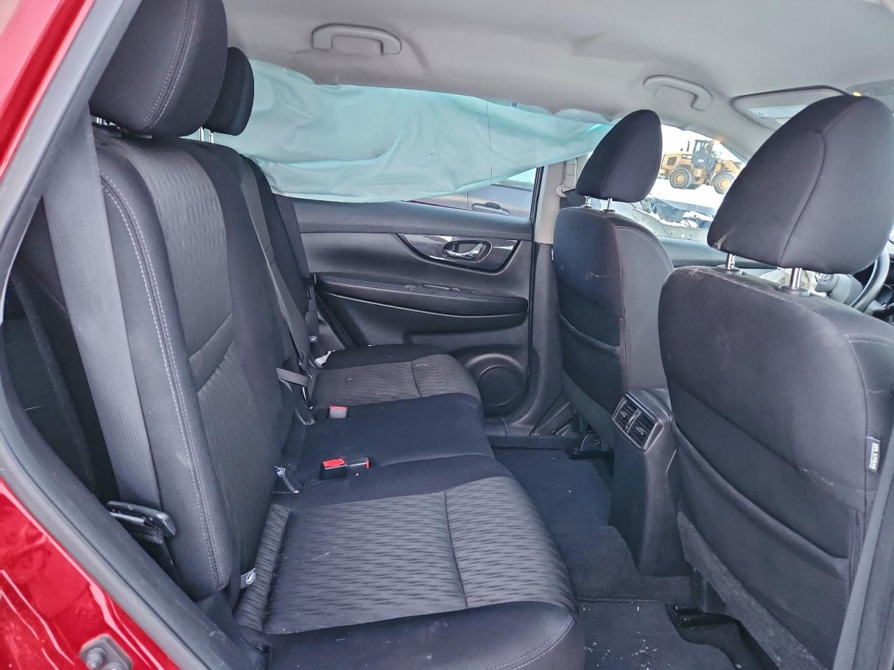 2017 NISSAN ROGUE SV photo 11