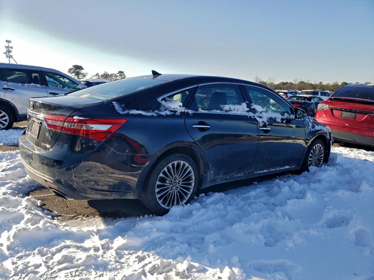 2016 TOYOTA AVALON LIMITED photo 3