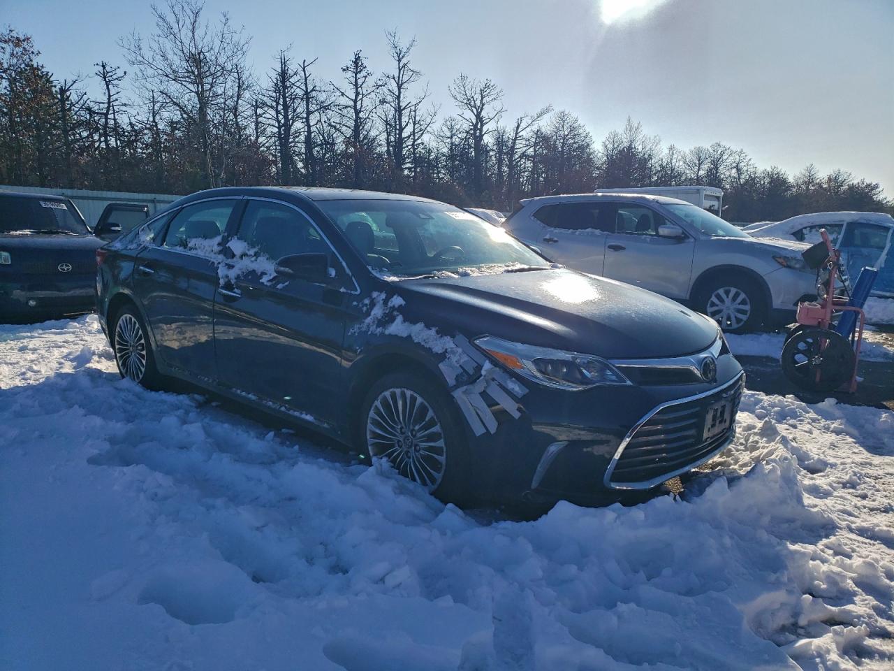 2016 TOYOTA AVALON LIMITED photo 4