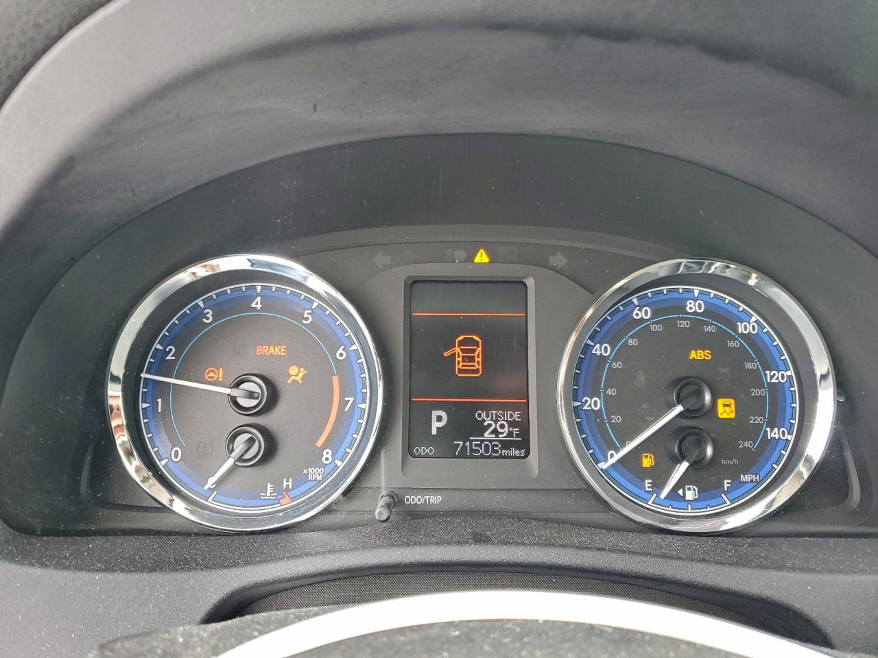2017 TOYOTA COROLLA L photo 9