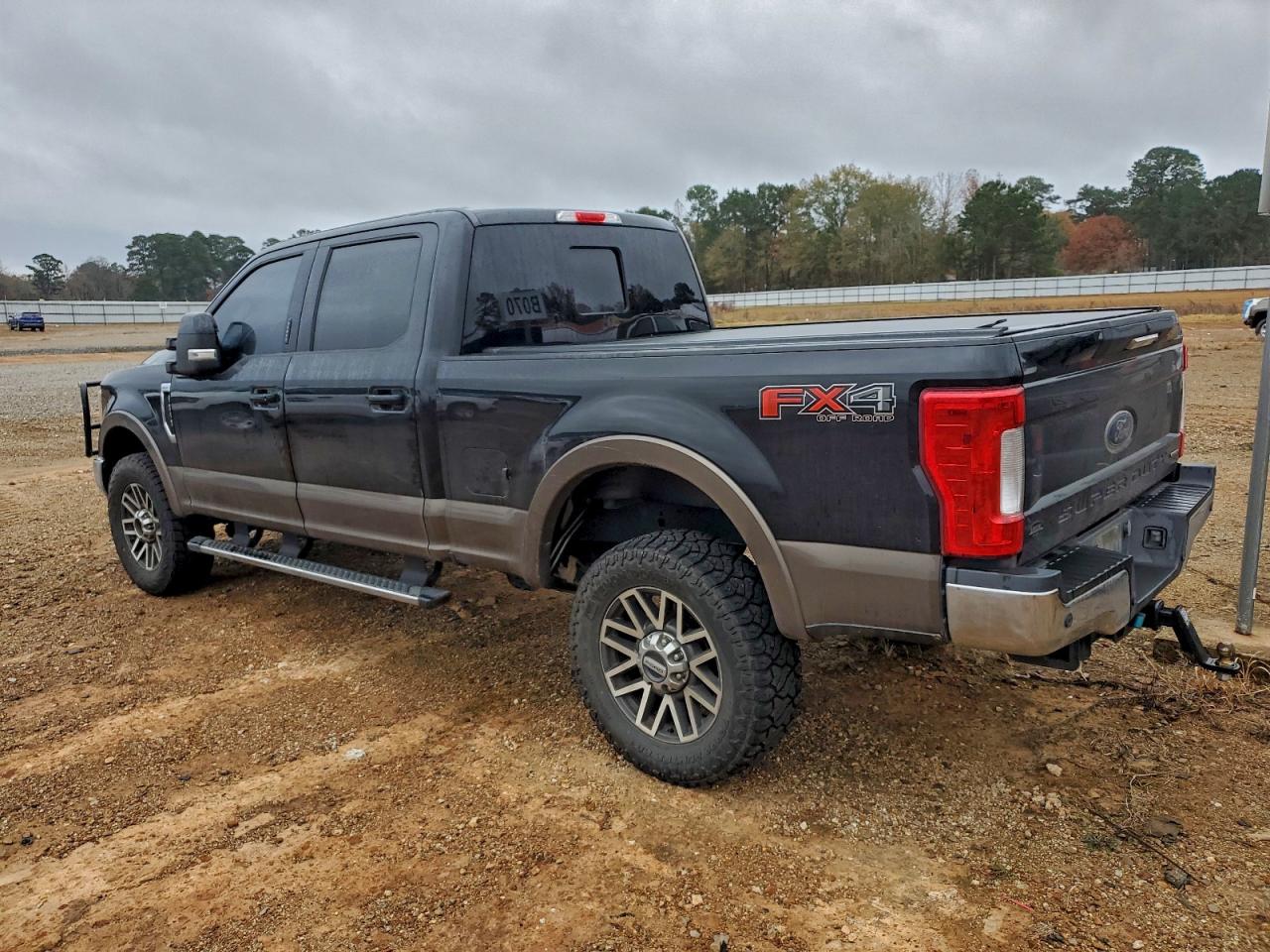 2017 FORD F250 SUPER DUTY photo 2