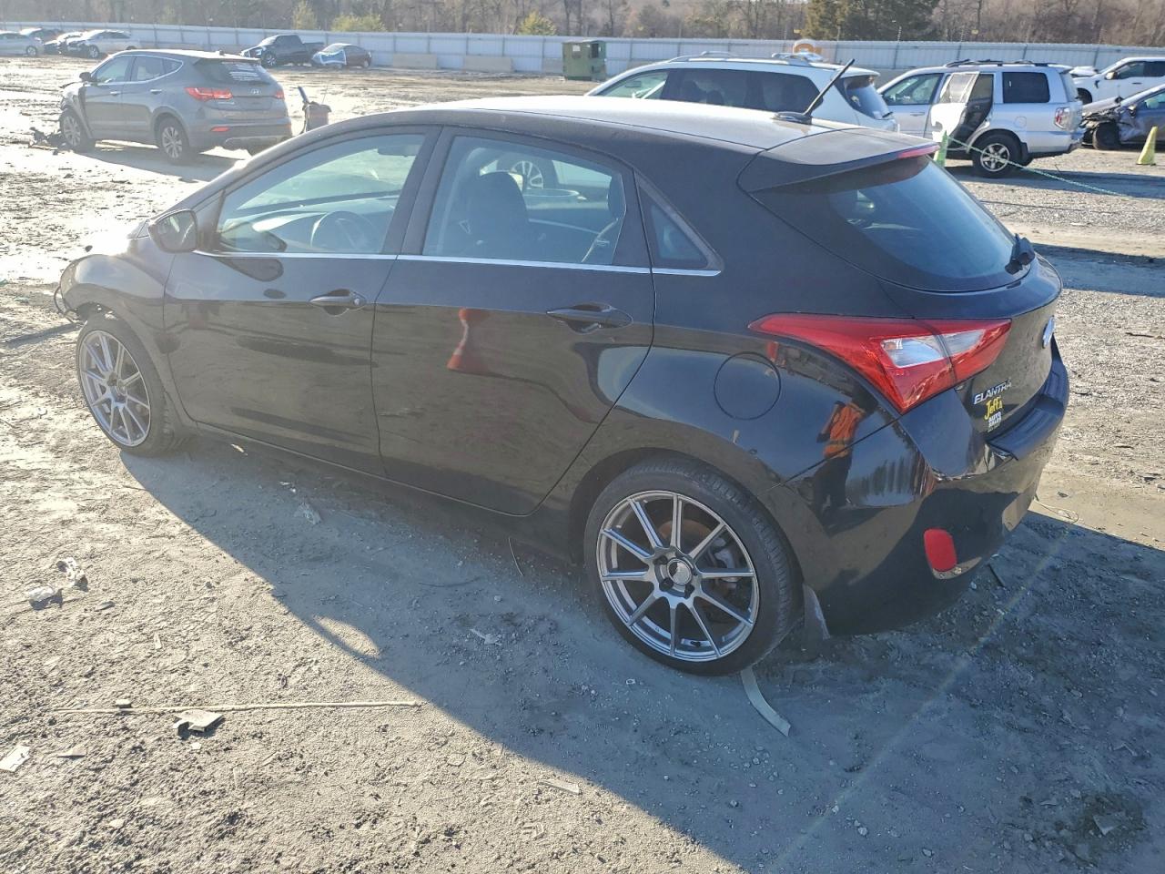 2016 HYUNDAI ELANTRA GT photo 2