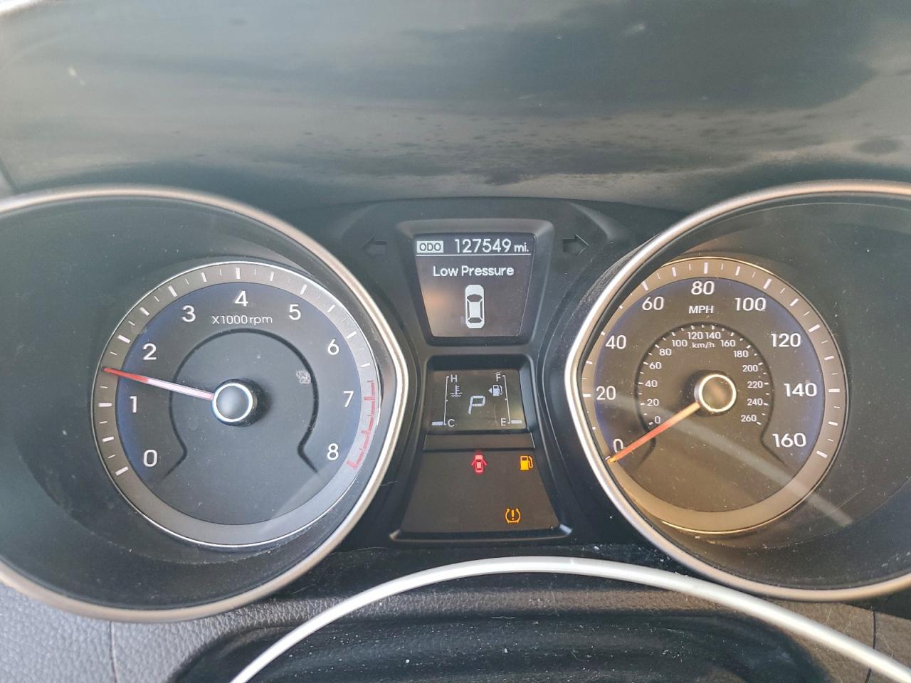 2016 HYUNDAI ELANTRA GT photo 9