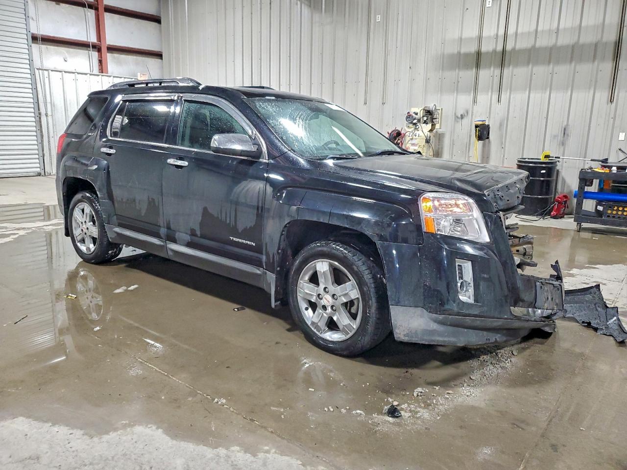 2012 GMC TERRAIN SLT photo 4