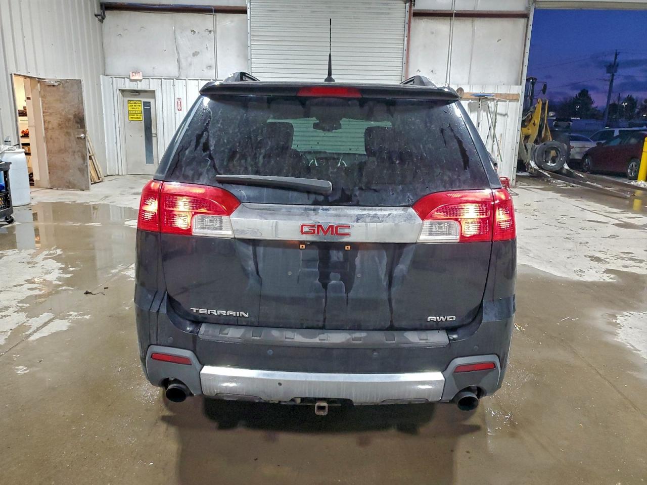 2012 GMC TERRAIN SLT photo 6