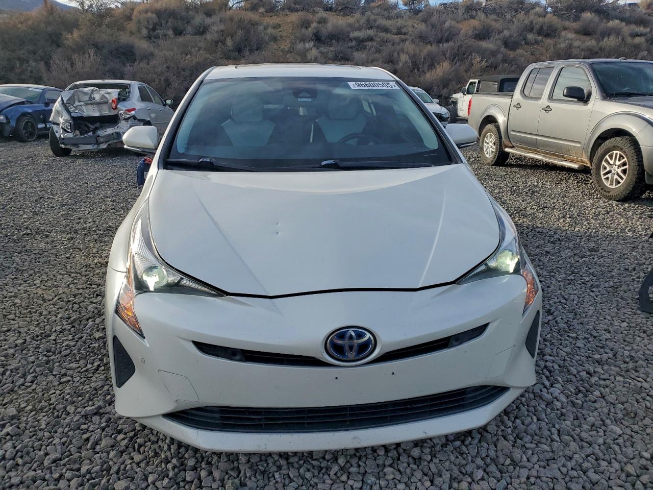 2018 TOYOTA PRIUS photo 5