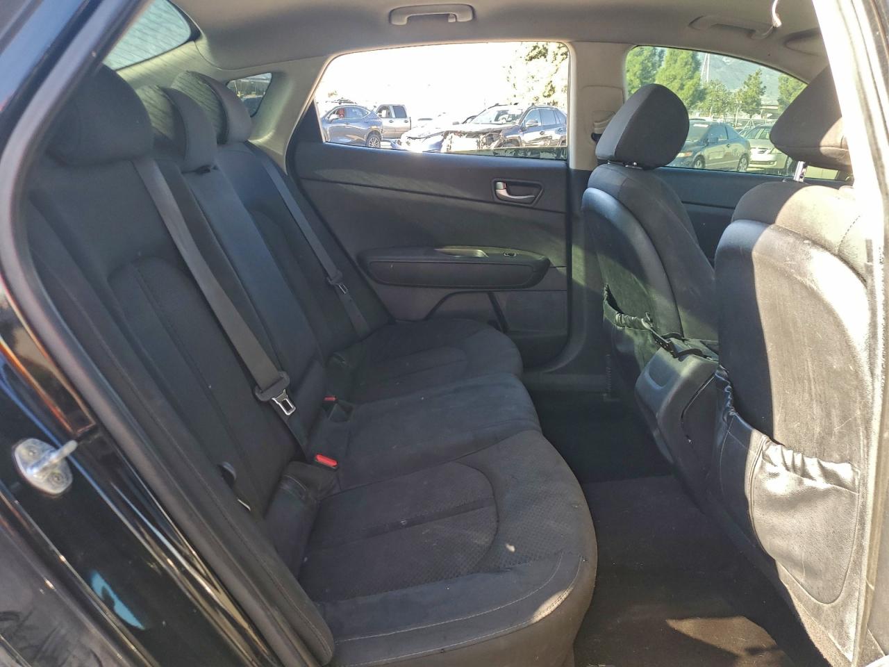2016 KIA OPTIMA LX photo 10