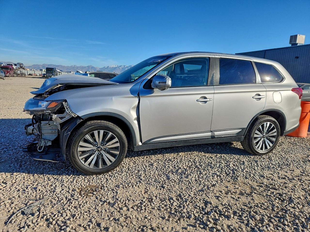 2019 MITSUBISHI OUTLANDER