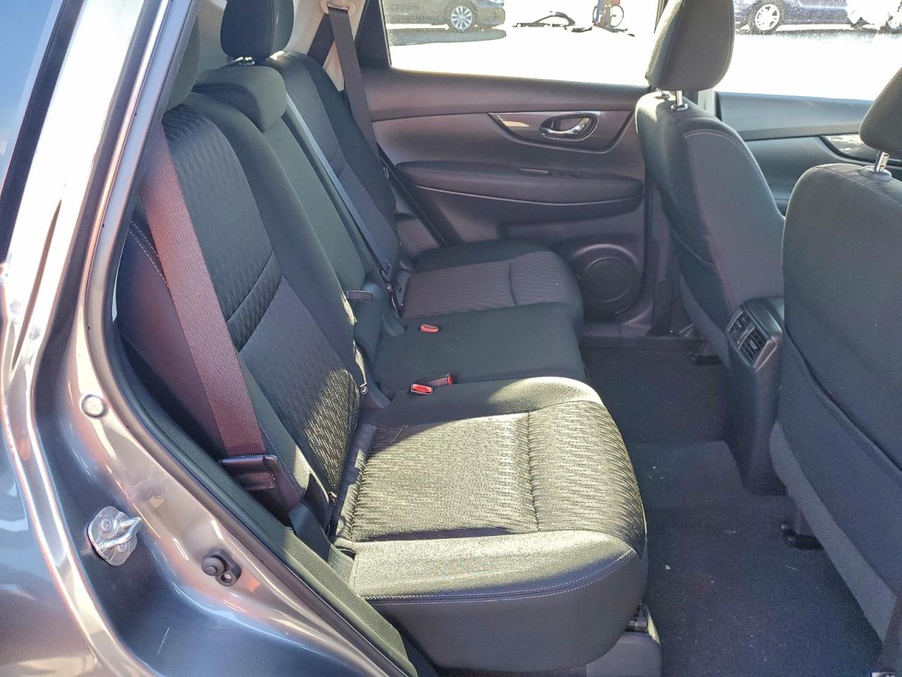 2019 NISSAN ROGUE S photo 11
