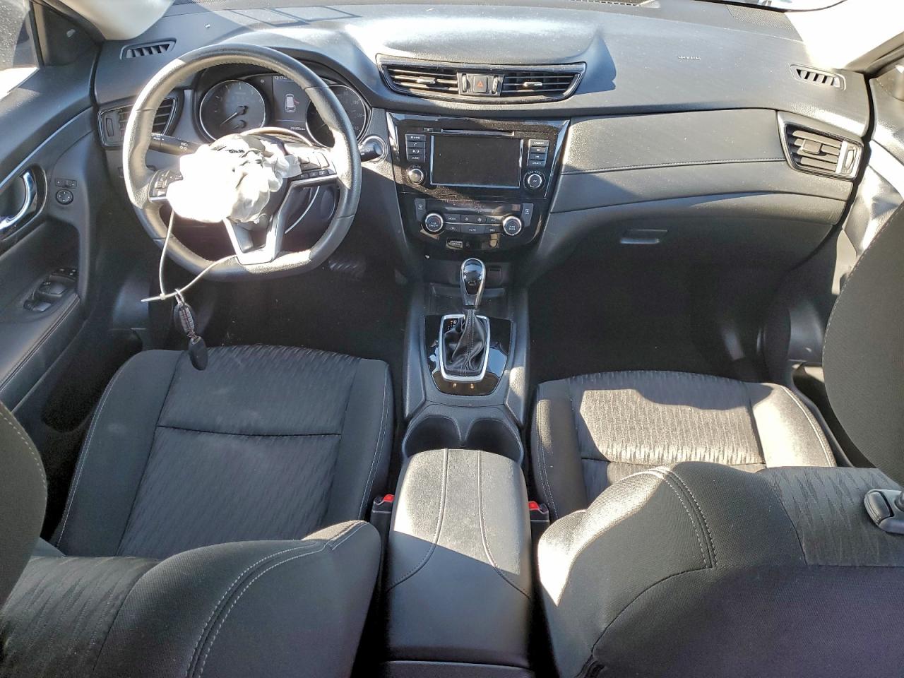2019 NISSAN ROGUE S photo 8