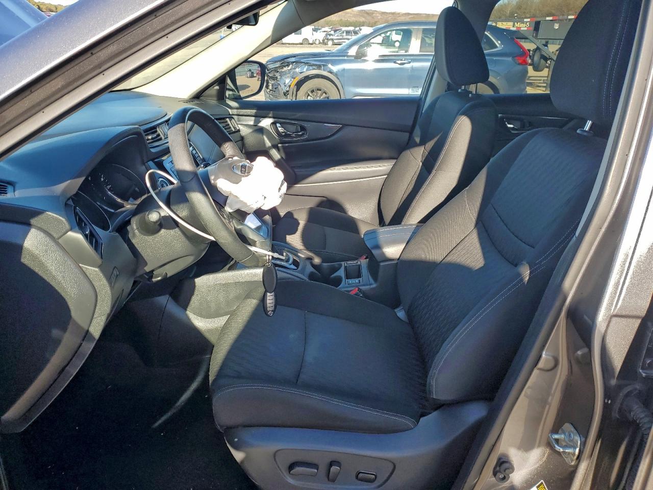 2019 NISSAN ROGUE S photo 7