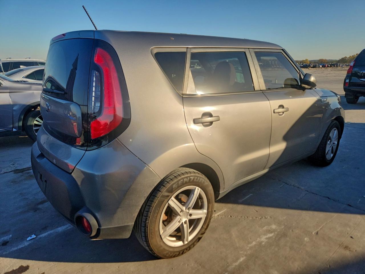 2016 KIA SOUL photo 3