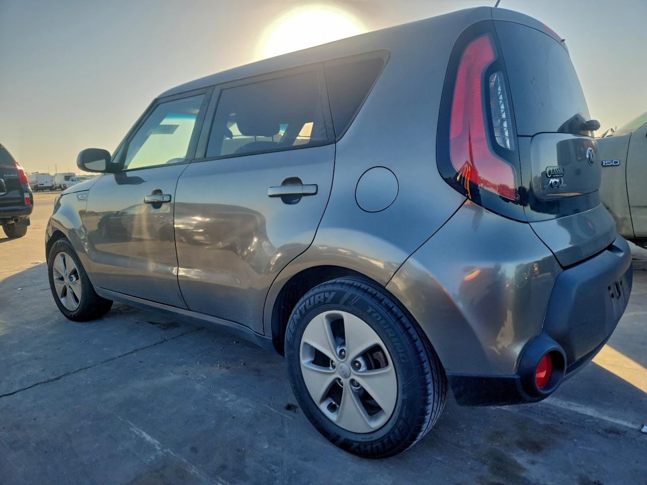 2016 KIA SOUL photo 2