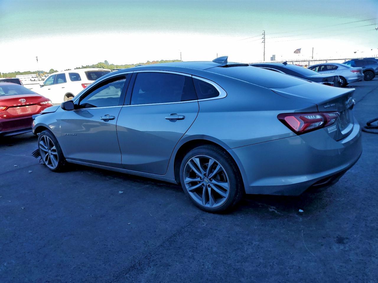 2023 CHEVROLET MALIBU PREMIER photo 2
