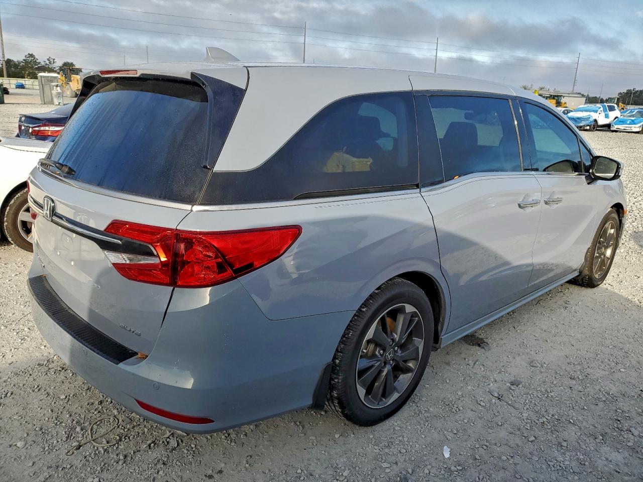 2023 HONDA ODYSSEY ELITE photo 3