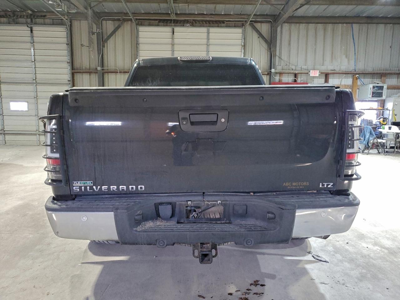 2010 CHEVROLET SILVERADO K1500 LTZ photo 6