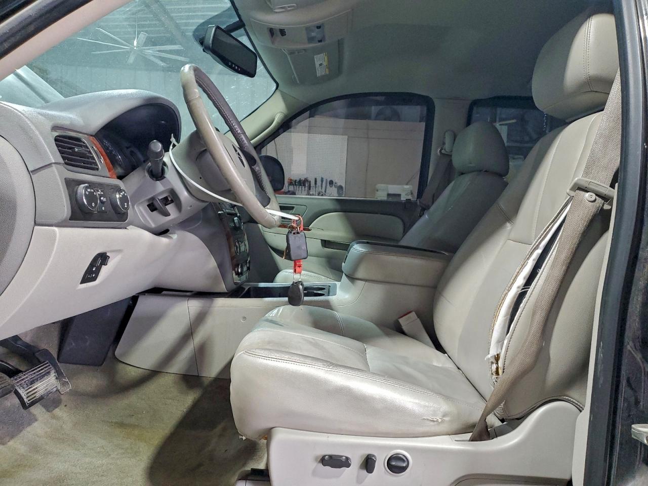 2010 CHEVROLET SILVERADO K1500 LTZ photo 7
