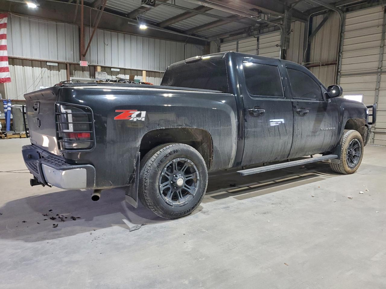 2010 CHEVROLET SILVERADO K1500 LTZ photo 3