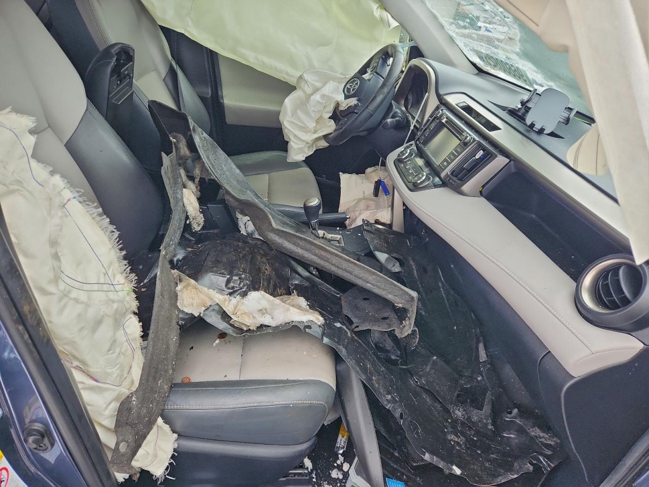 2014 TOYOTA RAV4 LIMITED photo 7