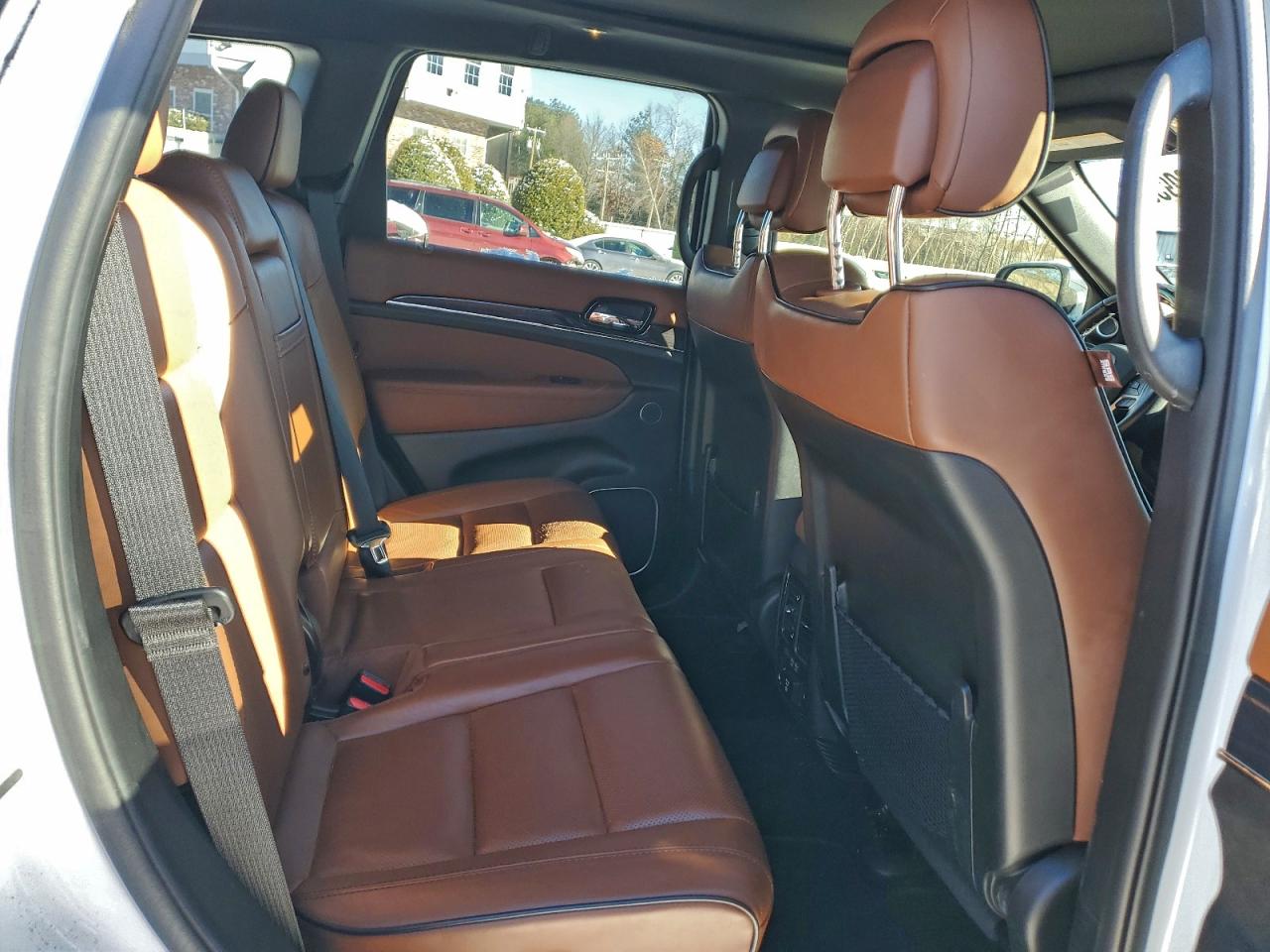 2020 JEEP GRAND CHEROKEE OVERLAND photo 21