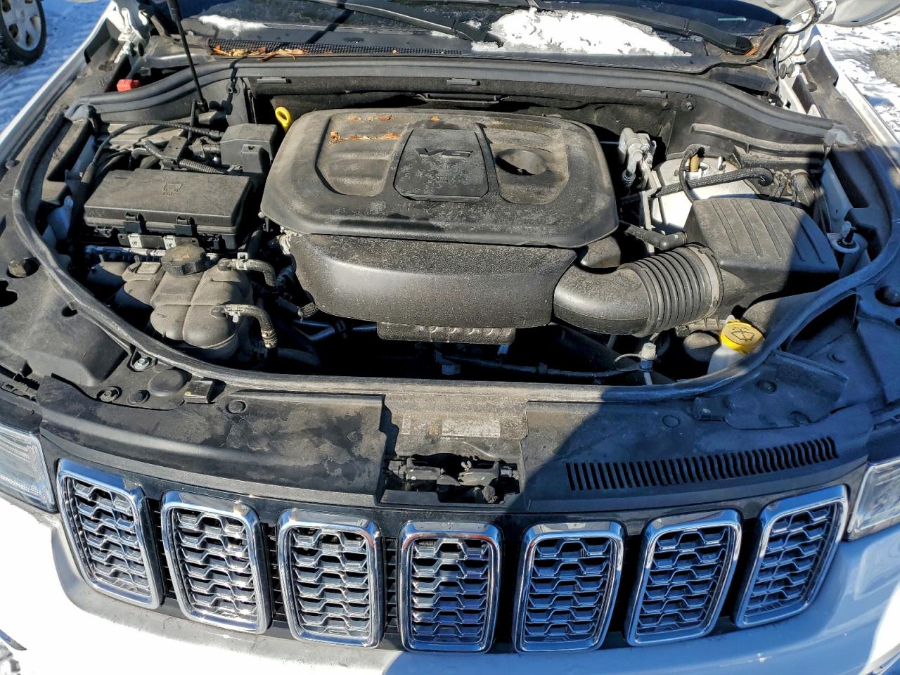 2020 JEEP GRAND CHEROKEE OVERLAND photo 23
