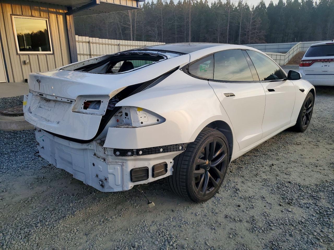2023 TESLA MODEL S photo 3