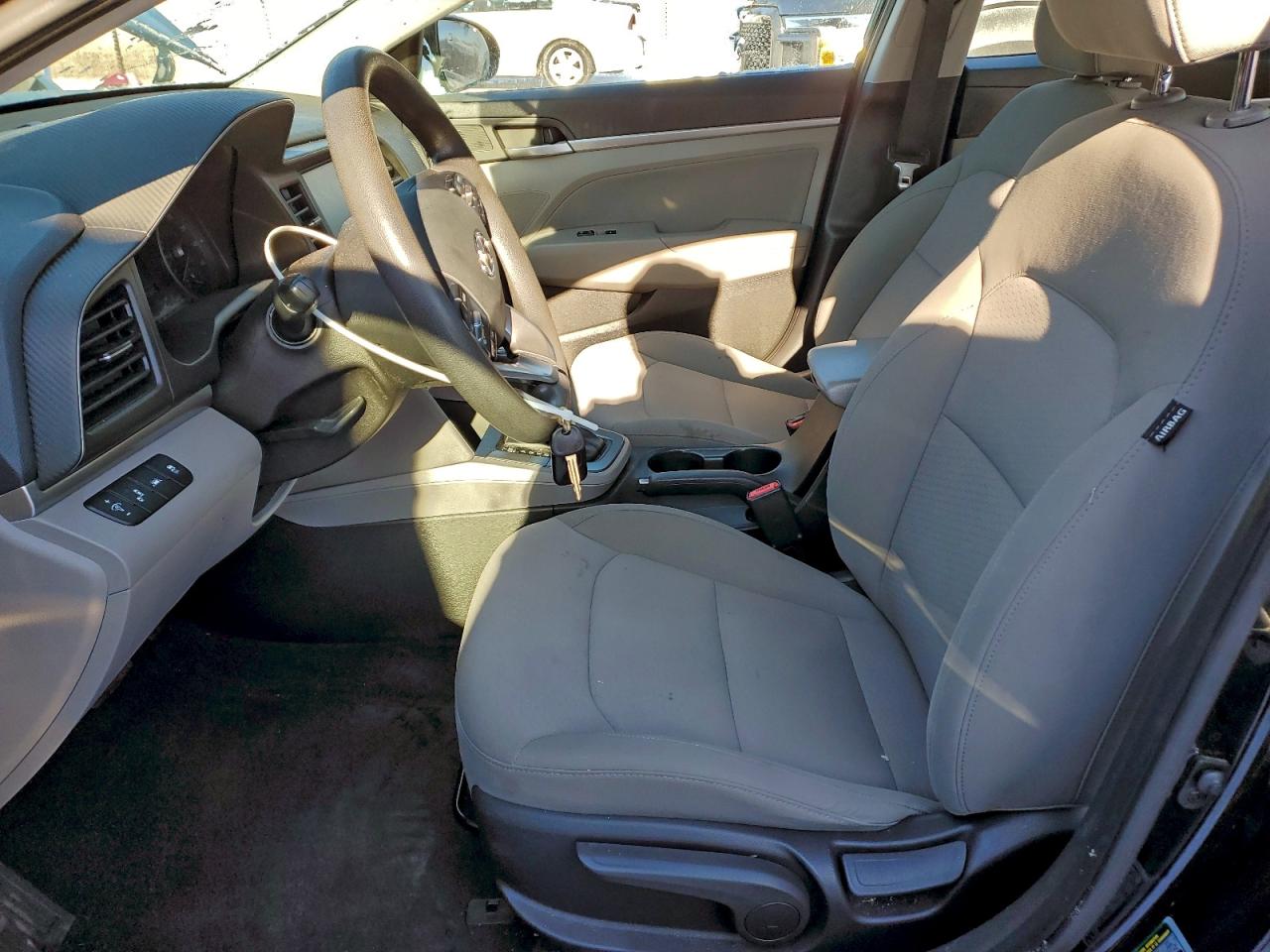 2019 HYUNDAI ELANTRA SEL photo 7