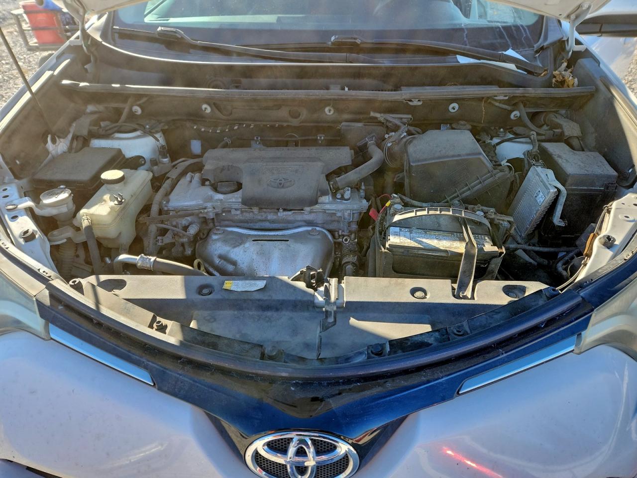 2016 TOYOTA RAV4 XLE photo 12