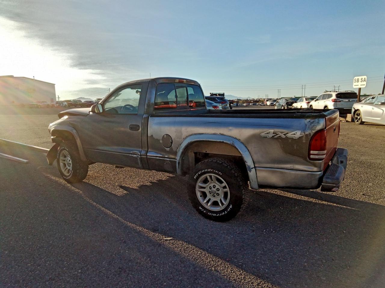 2003 DODGE DAKOTA SPORT photo 2