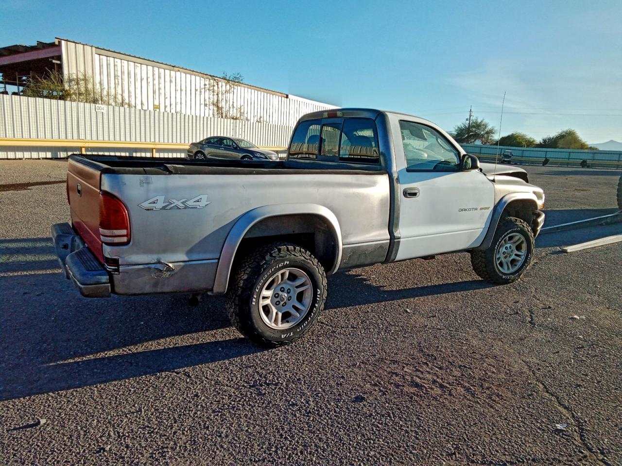 2003 DODGE DAKOTA SPORT photo 3