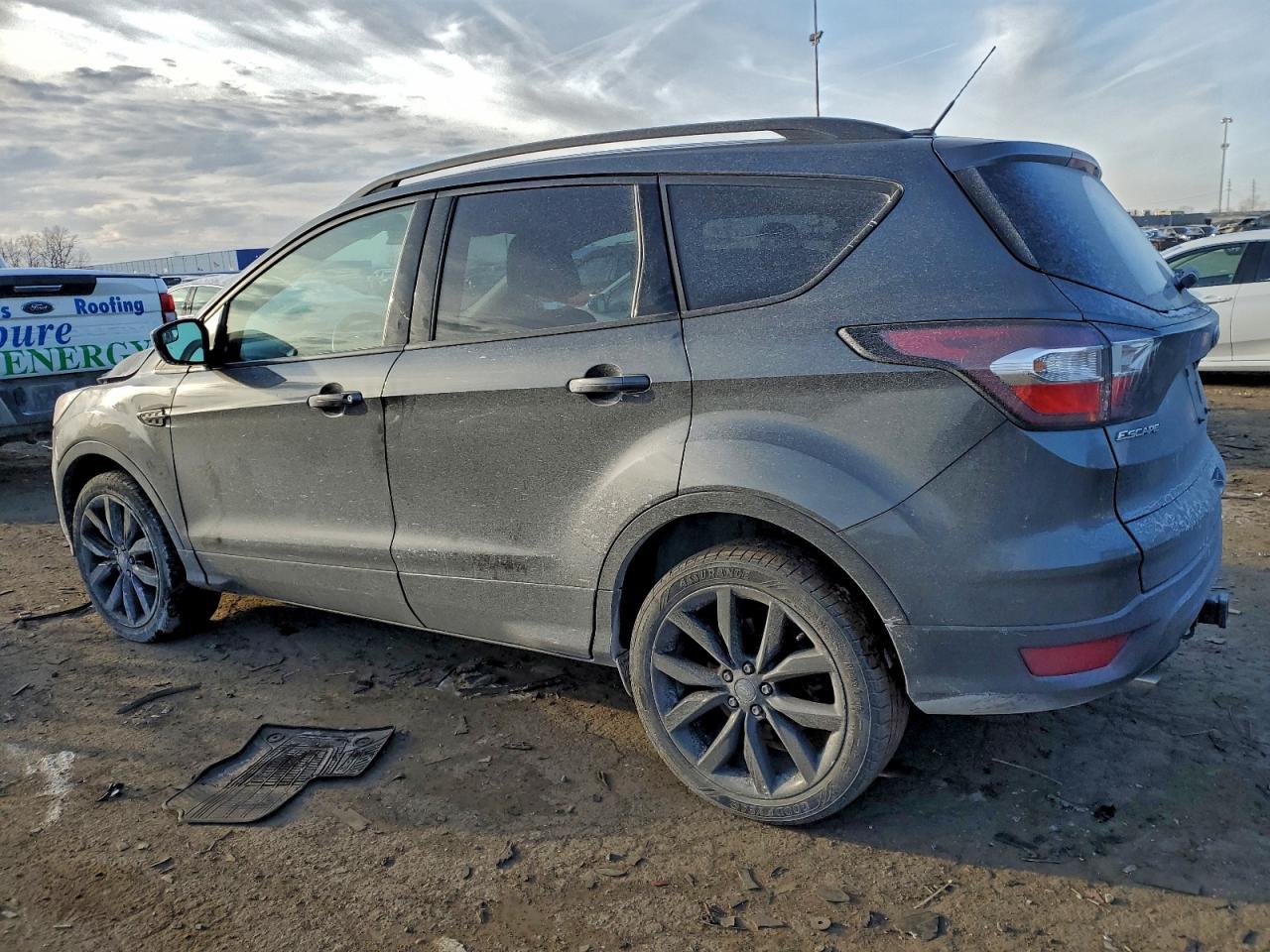 2017 FORD ESCAPE SE photo 2